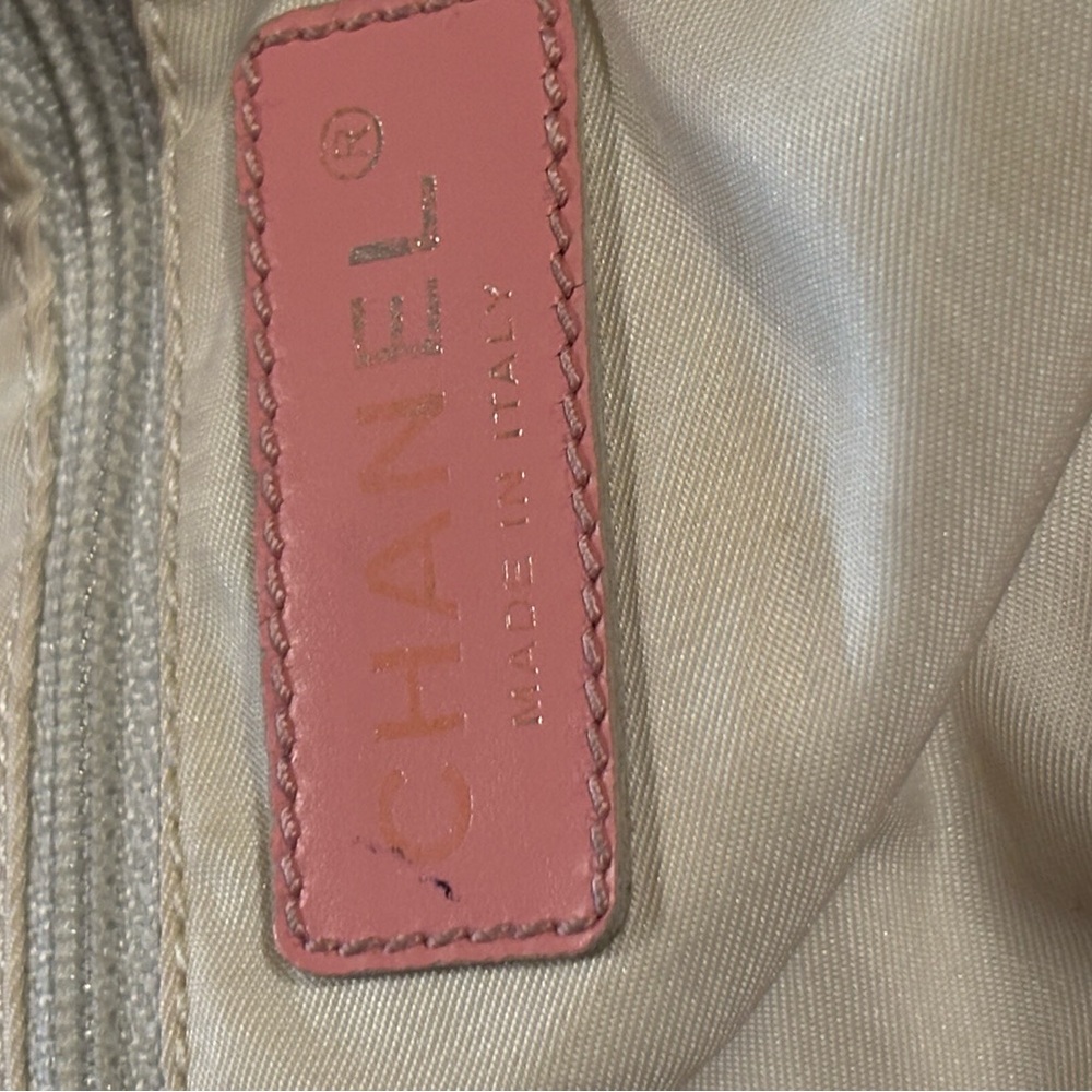 Chanel nylon leather tote - Pink - Picture 9 of 13